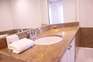 1717 N Bayshore Dr, Miami, FL 33132 - Photo 11