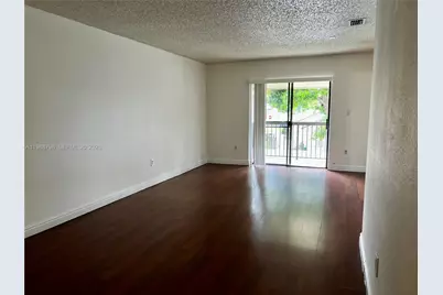 6001 Shakerwood Cir #204, Tamarac, FL 33319 - Photo 7