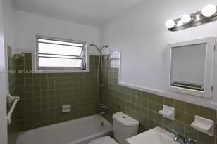 7200 W 11th Ct, Hialeah, FL 33014 - Photo 9