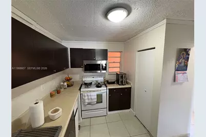 1950 W 56th St #2309D, Hialeah, FL 33012 - Photo 7