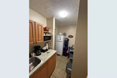 1950 W 56th St #2309D, Hialeah, FL 33012 - Photo 19