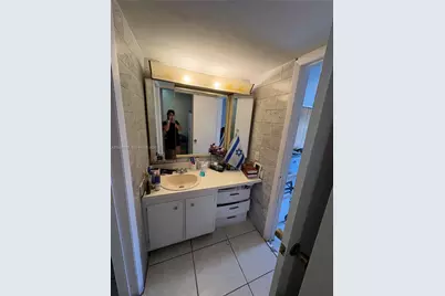 1950 W 56th St #2309D, Hialeah, FL 33012 - Photo 21