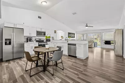 3990 SW Halcomb St, Port Saint Lucie, FL 34953 - Photo 9