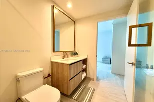 77 SE 5th St, Miami, FL 33131 - Photo 53