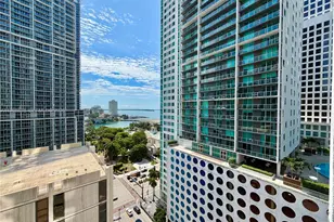 77 SE 5th St, Miami, FL 33131 - Photo 55