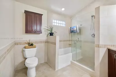 19031 NW 54th Ave, Miami Gardens, FL 33055 - Photo 15