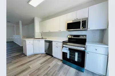 5705 NW 109th Ave #50, Doral, FL 33178 - Photo 3