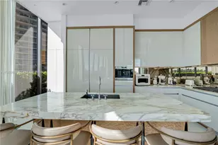 2811 S Bayshore Dr, Miami, FL 33133 - Photo 11