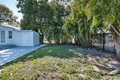 529 NW 42nd St, Miami, FL 33127 - Photo 33