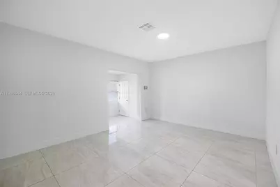 529 NW 42nd St, Miami, FL 33127 - Photo 3
