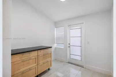 529 NW 42nd St, Miami, FL 33127 - Photo 9