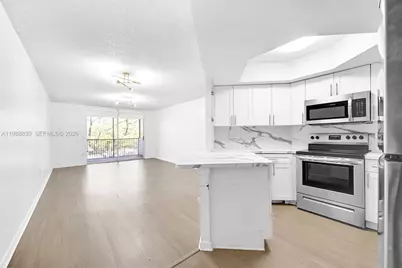 8343 Lake Dr #303, Doral, FL 33166 - Photo 27