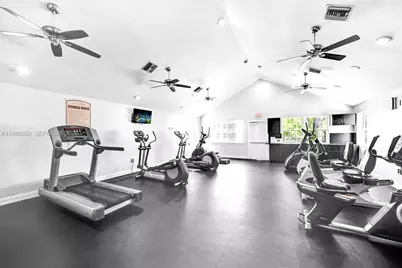 8343 Lake Dr #303, Doral, FL 33166 - Photo 41