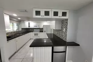 9749 SW 213th Terrace, Cutler Bay, FL 33189 - Photo 7