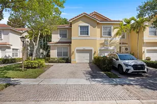 12471 SW 42nd St, Miramar, FL 33027 - Photo 3