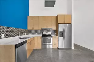 761 NW 1st St, Miami, FL 33128 - Photo 21