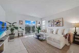 2455 Flamingo Dr, Miami Beach, FL 33140 - Photo 5