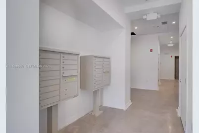 2010 SW 25th Ter #404, Miami, FL 33133 - Photo 5