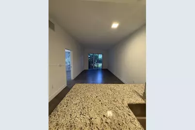 2010 SW 25th Ter #205, Miami, FL 33133 - Photo 5