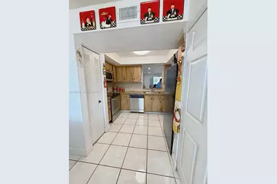 1040 NW 80th Ave #203, Margate, FL 33063 - Photo 5