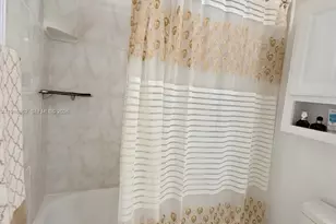 1040 NW 80th Ave, Margate, FL 33063 - Photo 15