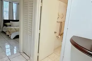 1040 NW 80th Ave, Margate, FL 33063 - Photo 13