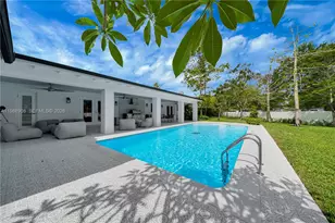 10705 SW 128th Terrace, Miami, FL 33176 - Photo 29