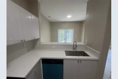 2637 SE 16th Ter #107, Homestead, FL 33035 - Photo 11