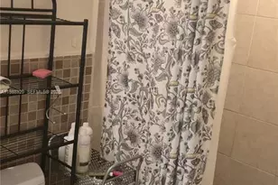 1211 NE 27th Ave, Pompano Beach, FL 33062 - Photo 9