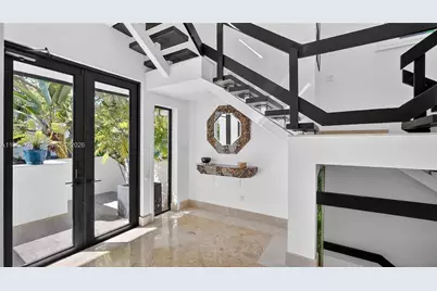 2000 S Bayshore Dr #24, Miami, FL 33133 - Photo 9