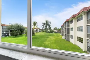 9420 S Hollybrook Lake Dr, Pembroke Pines, FL 33025 - Photo 27