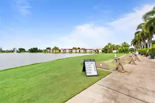 9420 S Hollybrook Lake Dr, Pembroke Pines, FL 33025 - Photo 43