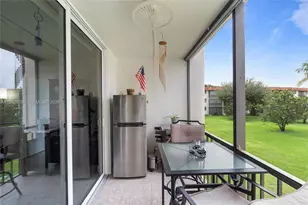 9420 S Hollybrook Lake Dr, Pembroke Pines, FL 33025 - Photo 35