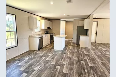 881 Woodland Blvd, Clewiston, FL 33440 - Photo 3