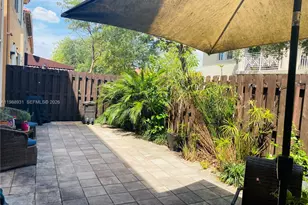 10963 NW 87th Ln, Doral, FL 33178 - Photo 21