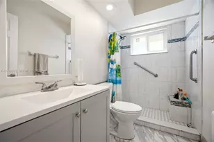 841 SW 55th Ave, Margate, FL 33068 - Photo 17