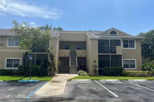 660 Cypress Club Way, Deerfield Beach, FL 33064 - Photo 27