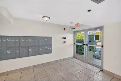 1428 Euclid Ave #404, Miami Beach, FL 33139 - Photo 33