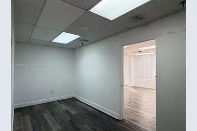 2100 W 76th St #206, Hialeah, FL 33016 - Photo 5