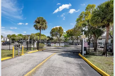 7095 NW 179th St #110, Hialeah, FL 33015 - Photo 17