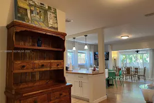 113 SW 2nd St, Hallandale Beach, FL 33009 - Photo 35