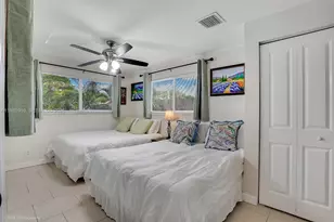 113 SW 2nd St, Hallandale Beach, FL 33009 - Photo 23