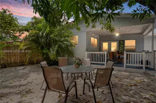 113 SW 2nd St, Hallandale Beach, FL 33009 - Photo 5