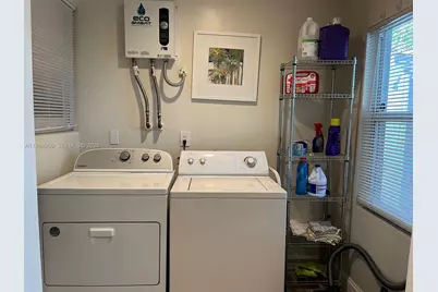 113 SW 2nd St, Hallandale Beach, FL 33009 - Photo 49