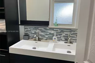 113 SW 2nd St, Hallandale Beach, FL 33009 - Photo 21