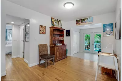 113 SW 2nd St, Hallandale Beach, FL 33009 - Photo 13