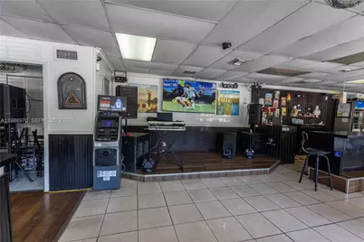 10550 NW 77 Ct, Hialeah Gardens, FL 33016 - Photo 7