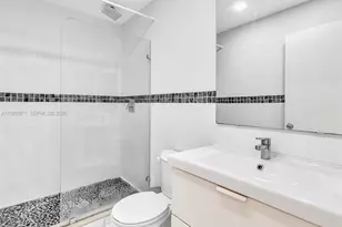 770 NE 199th St, Miami, FL 33179 - Photo 17