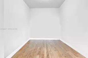 770 NE 199th St, Miami, FL 33179 - Photo 15