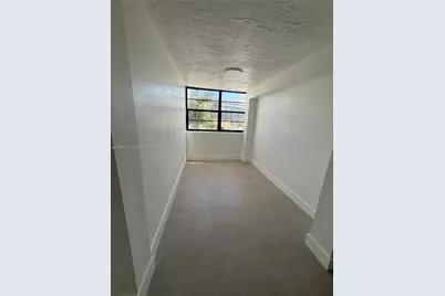 6937 Bay Dr, Miami Beach, FL 33141 - Photo 9